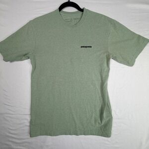 Patagonia Responsibili-Tee Size XS Green P-6 Logo Short Sleeve T-Shirt